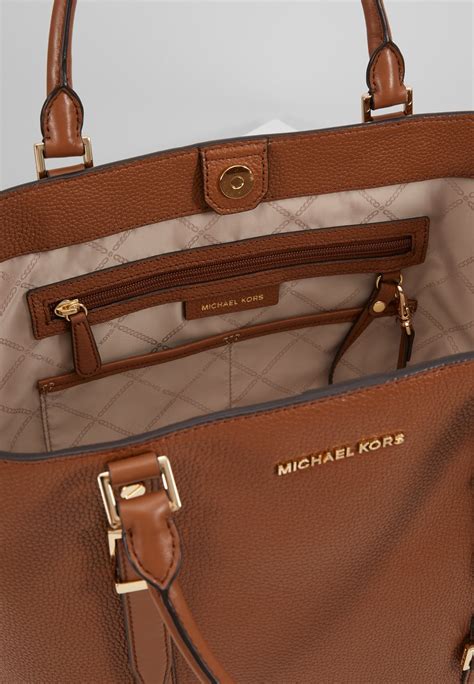 michael kors bedford legacy large tote|Michael Kors bedford legacy handbag.